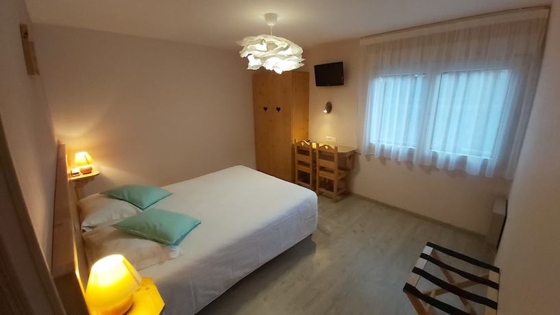 Imagen de la habitación del Hotel Alti\'Pic H&ocirc;tel. Foto 7
