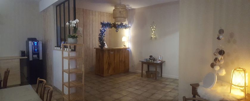 Imagen de los interiores del Hotel Alti\'Pic H&ocirc;tel. Foto 20