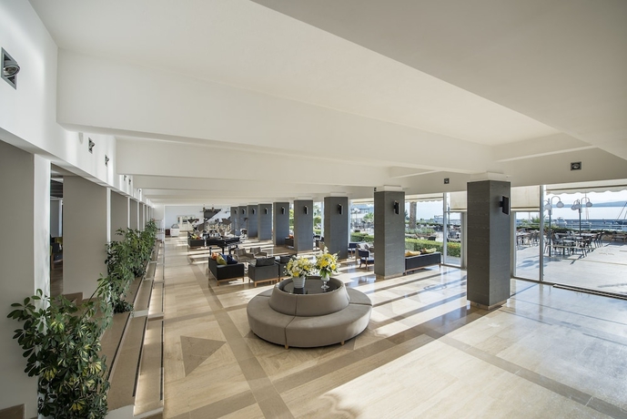 Imagen de los interiores del Hotel Altin Yunus and Spa. Foto 18
