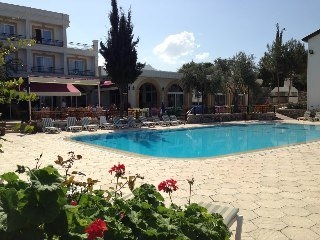 Imagen de la piscina del Hotel Altinkaya Resort. Foto 7