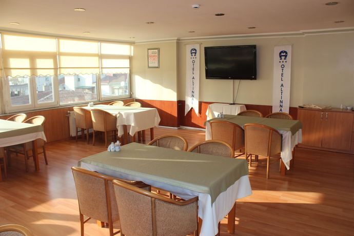 Imagen del bar/restaurante del Hotel Altinnal. Foto 3