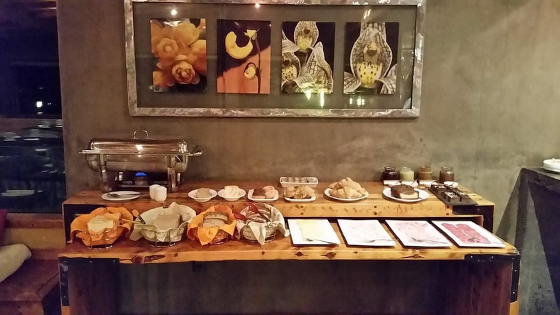 Imagen del bar/restaurante del Hotel Altiplanico Puerto Natales. Foto 4