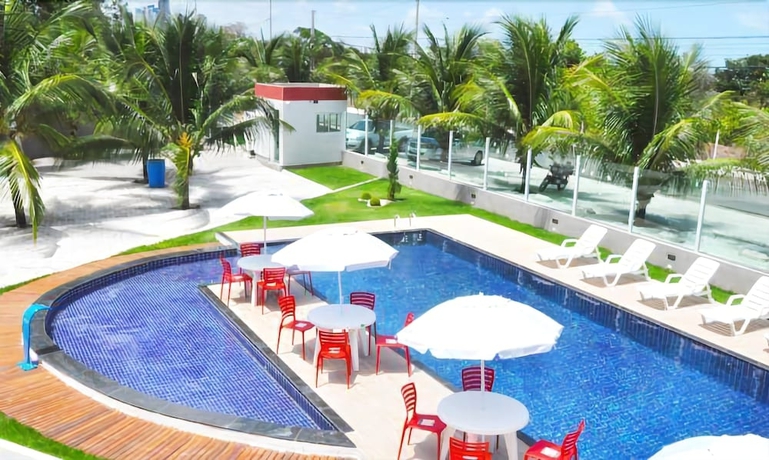 Imagen de la piscina del Hotel Altiplano. Foto 14