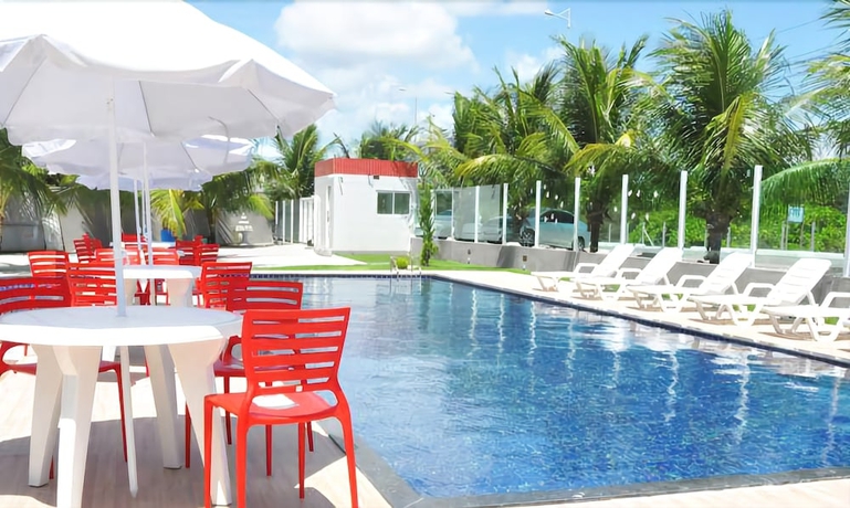 Imagen de la piscina del Hotel Altiplano. Foto 16