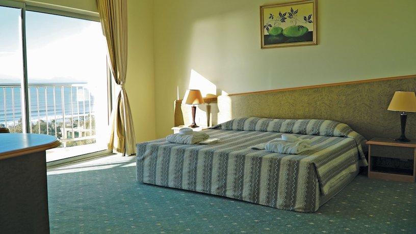 Imagen de la habitación del Hotel Altis Resort and Spa. Foto 18