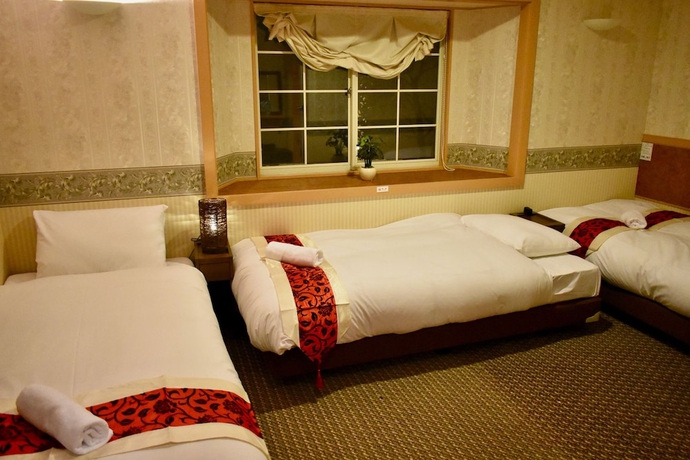 Imagen de la habitación del Hotel Altitude Madarao. Foto 4