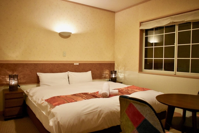 Imagen de la habitación del Hotel Altitude Madarao. Foto 9