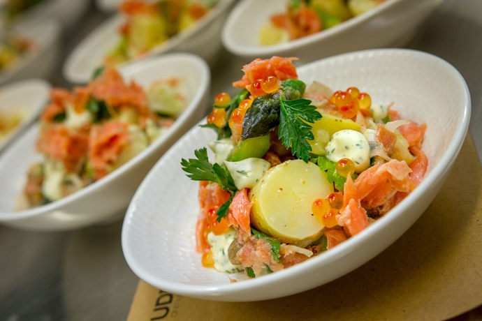 Imagen del bar/restaurante del Hotel Altitude On Montville. Foto 3