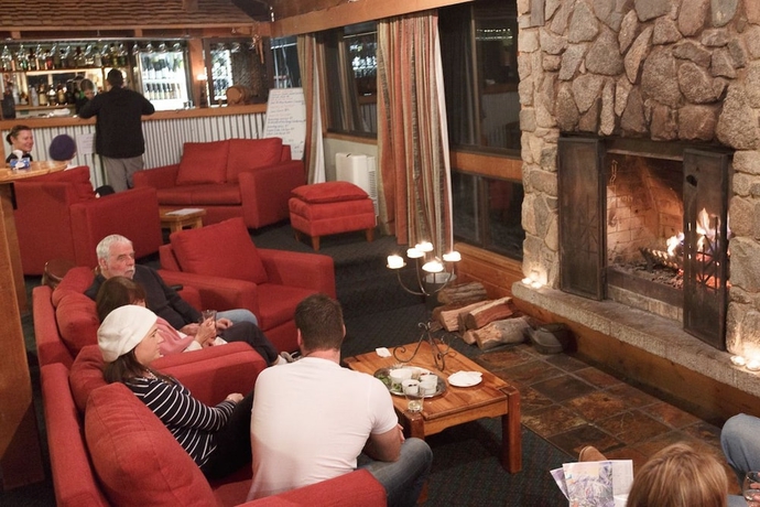 Imagen del bar/restaurante del Hotel Altitude - The Lodge Smiggins. Foto 3