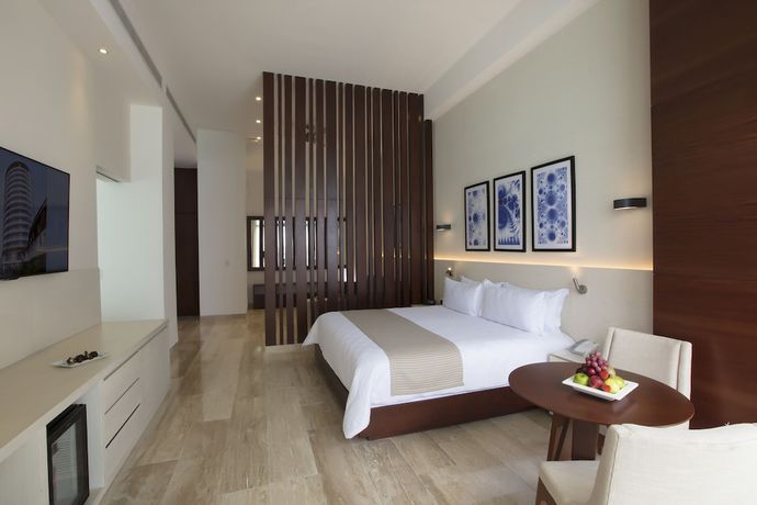 Imagen de la habitación del Hotel Altitude at Krystal Grand Cancun. Foto 17