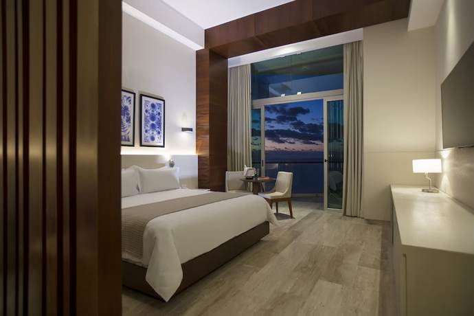 Imagen de la habitación del Hotel Altitude at Krystal Grand Cancun. Foto 19