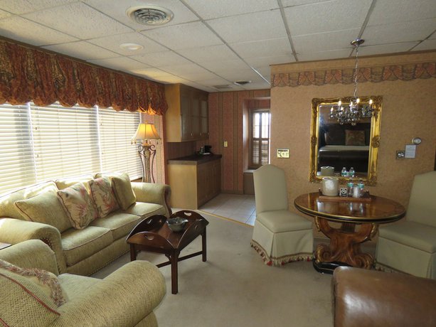 Imagen de la habitación del Hotel Altland House Inn and Suites. Foto 16