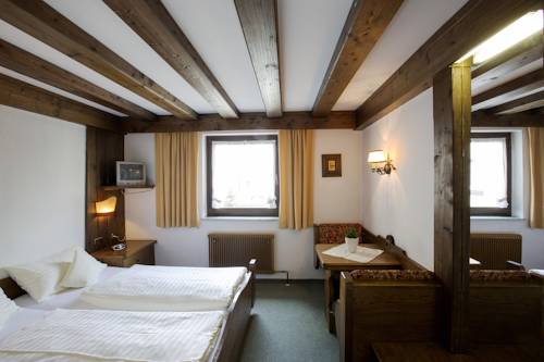 Imagen de la habitación del Hotel Altmünsterhof. Foto 10