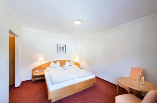 Imagen de la habitación del Hotel Altneud&ouml;rflerhof. Foto 18