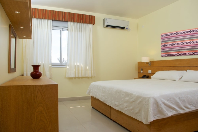 Imagen de la habitación del Hotel Alto Del Camino. Foto 17