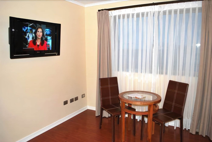 Imagen de la habitación del Hotel Alto Del Sol Angamos Antofagasta. Foto 4