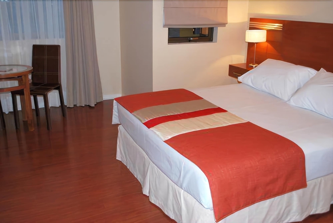 Imagen de la habitación del Hotel Alto Del Sol Angamos Antofagasta. Foto 7