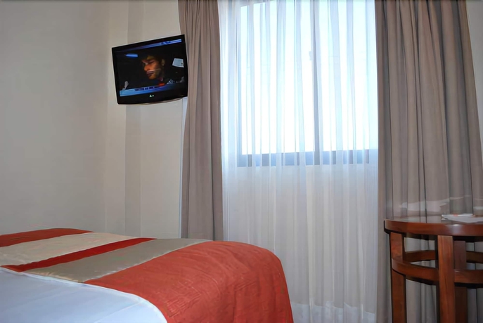 Imagen de la habitación del Hotel Alto Del Sol Angamos Antofagasta. Foto 9