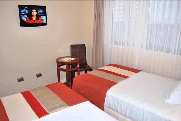 Imagen de la habitación del Hotel Alto Del Sol Angamos Antofagasta. Foto 11