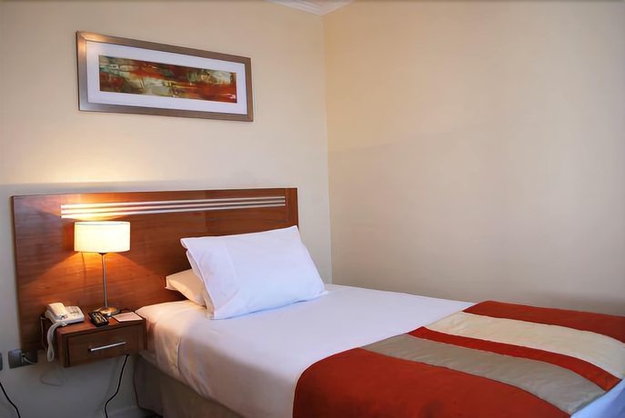 Imagen de la habitación del Hotel Alto Del Sol Angamos Antofagasta. Foto 12