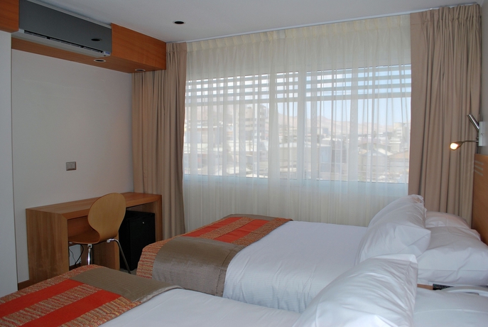 Imagen de la habitación del Hotel Alto Del Sol Costanera Antofagasta. Foto 3