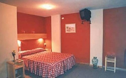 Imagen de la habitación del Hotel Alto Parana. Foto 7