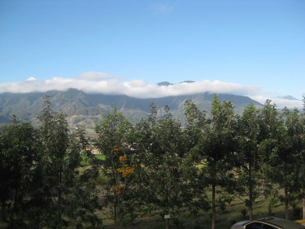 Imagen de los exteriores del Hotel Altocerro Villas and Camping. Foto 19