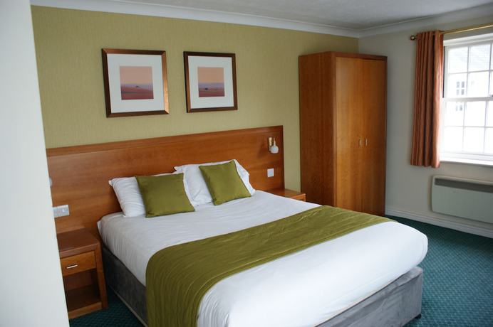 Imagen de la habitación del Hotel Alton House. Foto 15