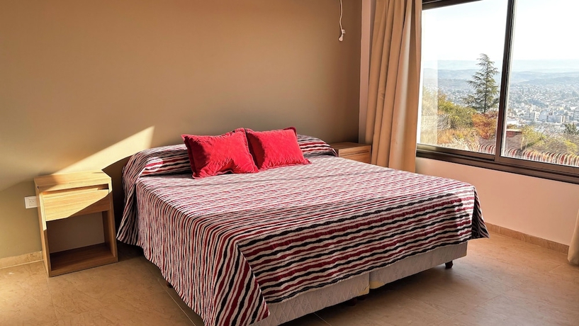 Imagen de la habitación del Hotel Altos Apart Carlos Paz. Foto 9