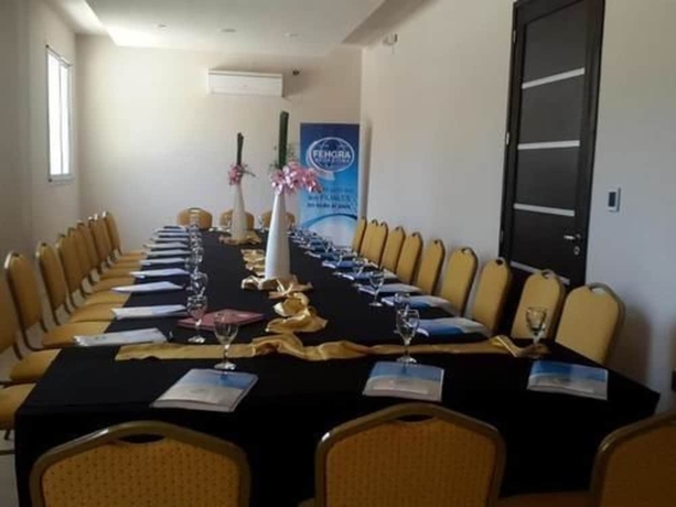 Imagen de los interiores del Hotel Altos Del Estero. Foto 12