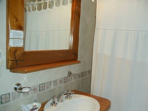 Imagen de la habitación del Hotel Altos Los Pioneros y Spa. Foto 56