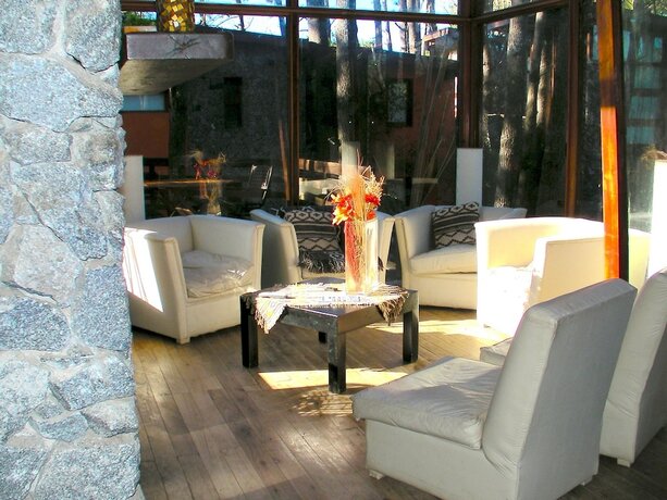 Imagen general del Hotel Altos Medanos - Cabañas Y Club De Bosque. Foto 8