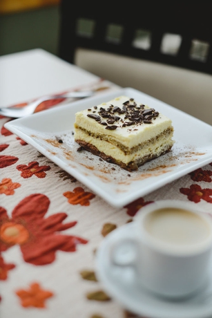 Imagen del bar/restaurante del Hotel Altos Ushuaia and Resto. Foto 5