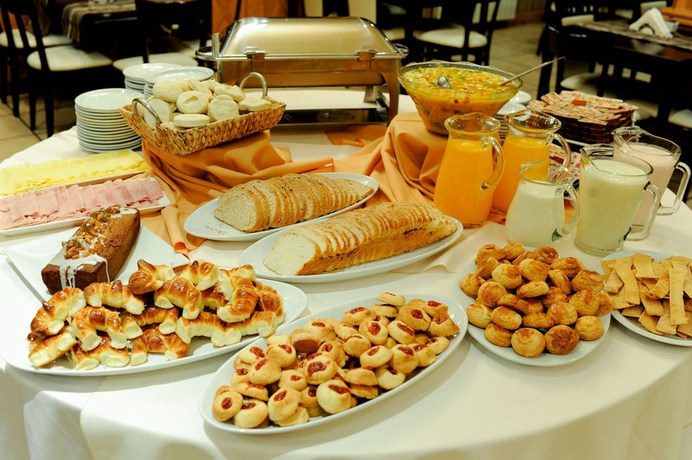 Imagen del bar/restaurante del Hotel Altos Ushuaia and Resto. Foto 6