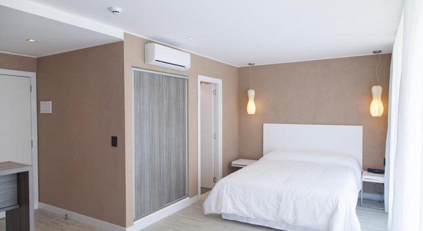 Imagen de la habitación del Hotel Altos de la Vi&ntilde;a. Foto 9