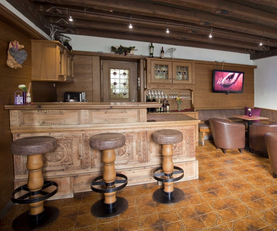 Imagen del bar/restaurante del Hotel Altpradl. Foto 6