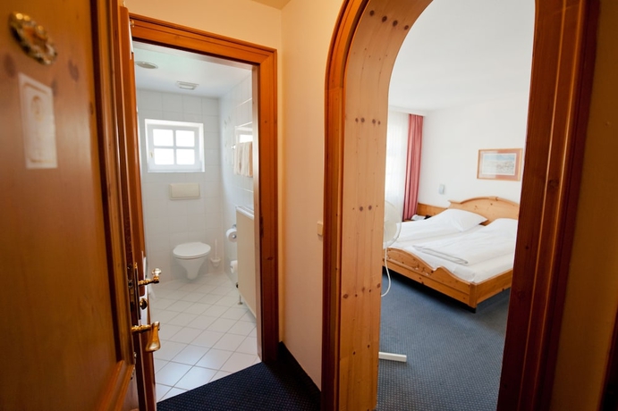 Imagen de la habitación del Hotel Alt-ringlein. Foto 9