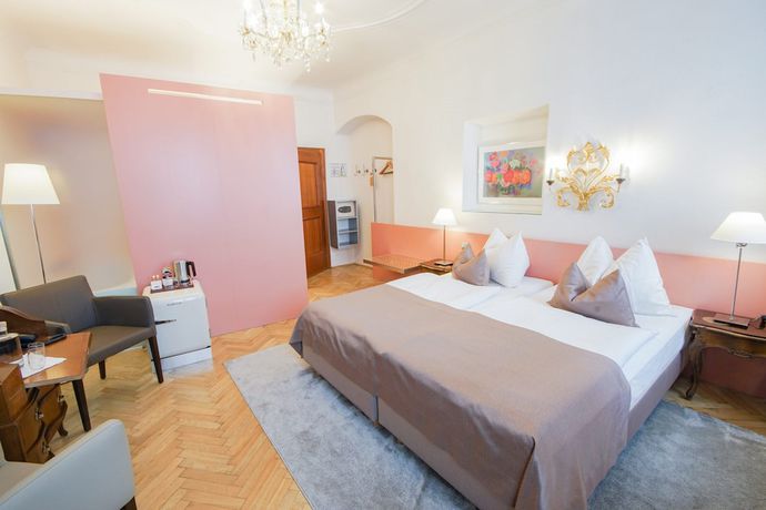 Imagen de la habitación del Hotel Altstadt Wolf. Foto 6