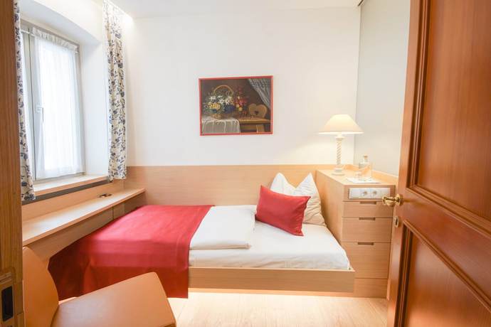 Imagen de la habitación del Hotel Altstadt Wolf. Foto 10