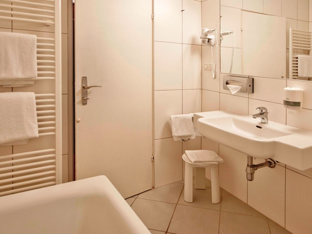 Imagen de la habitación del Hotel Altstadthotel Weisse Taube. Foto 11
