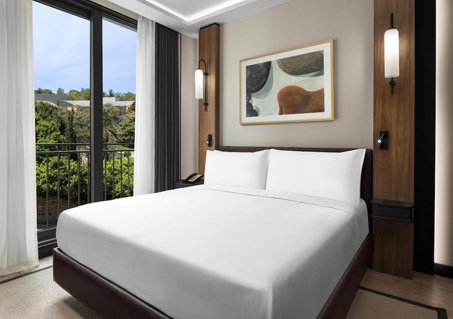 Imagen de la habitación del Hotel Altunizade Suites Istanbul, Curio Collection By Hilton. Foto 3