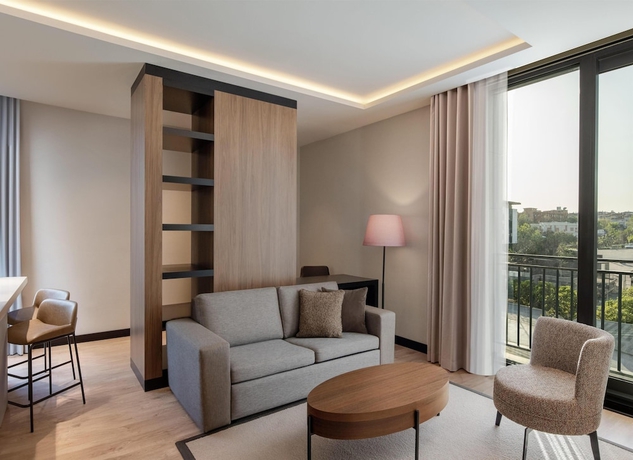 Imagen de la habitación del Hotel Altunizade Suites Istanbul, Curio Collection By Hilton. Foto 6