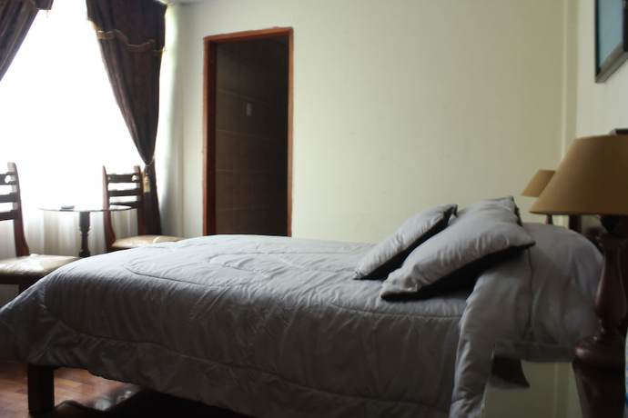 Imagen de la habitación del Hotel Altura, Quito. Foto 16