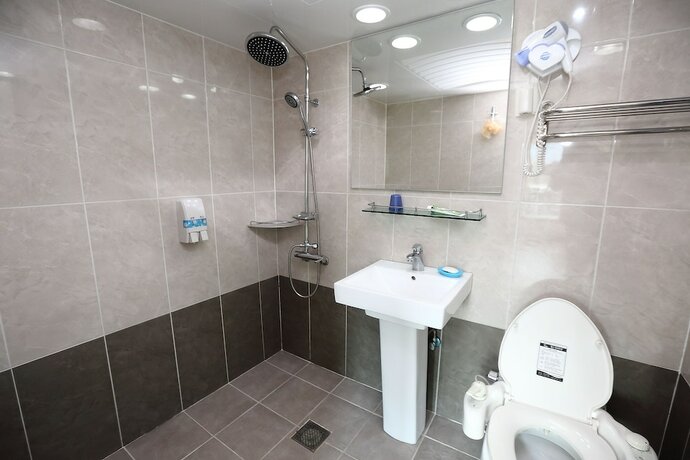 Imagen general del Hotel Altus. Foto 8