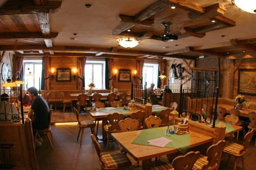 Imagen de la habitación del Hotel Altwirt. Foto 3