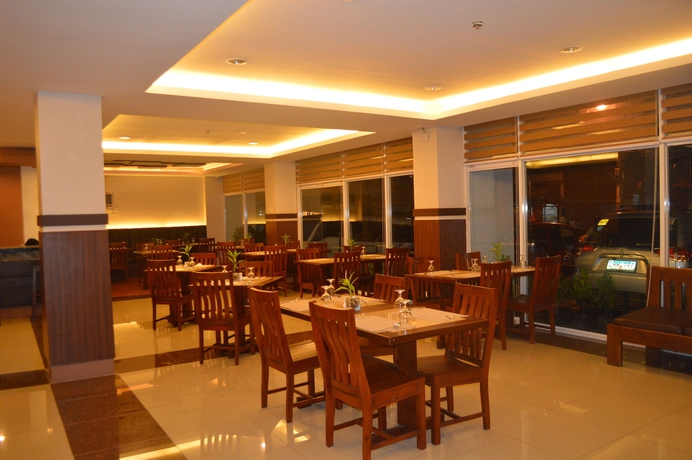 Imagen del bar/restaurante del Hotel Alu. Foto 4