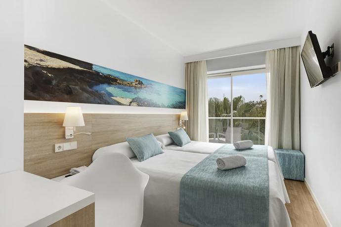 Imagen de la habitación del Hotel Alua Boccaccio. Foto 8