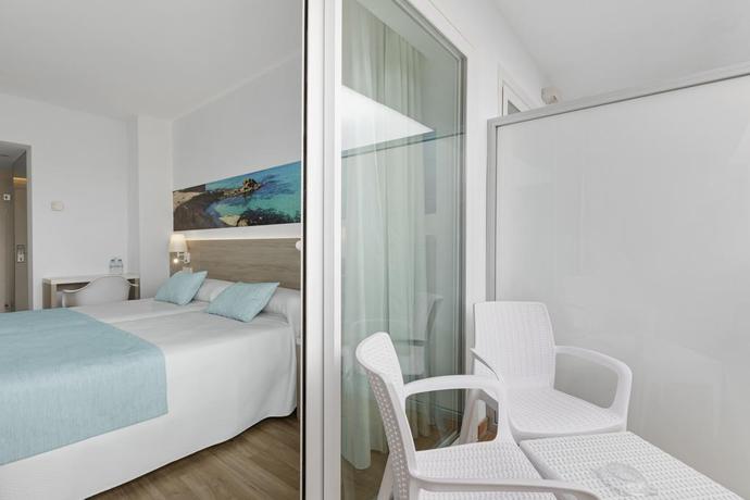 Imagen de la habitación del Hotel Alua Boccaccio. Foto 9