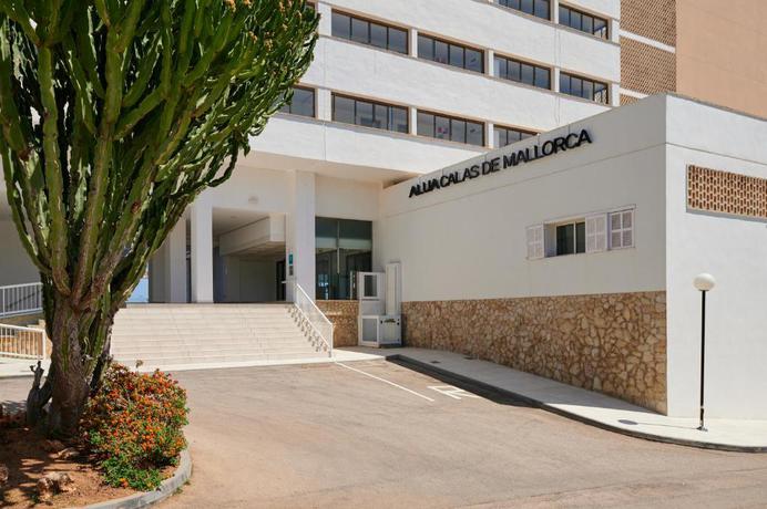 Imagen de los exteriores del Hotel Alua Calas de Mallorca Resort. Foto 4