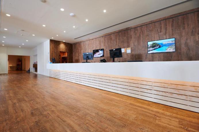 Imagen de los interiores del Hotel Alua Calas de Mallorca Resort. Foto 8